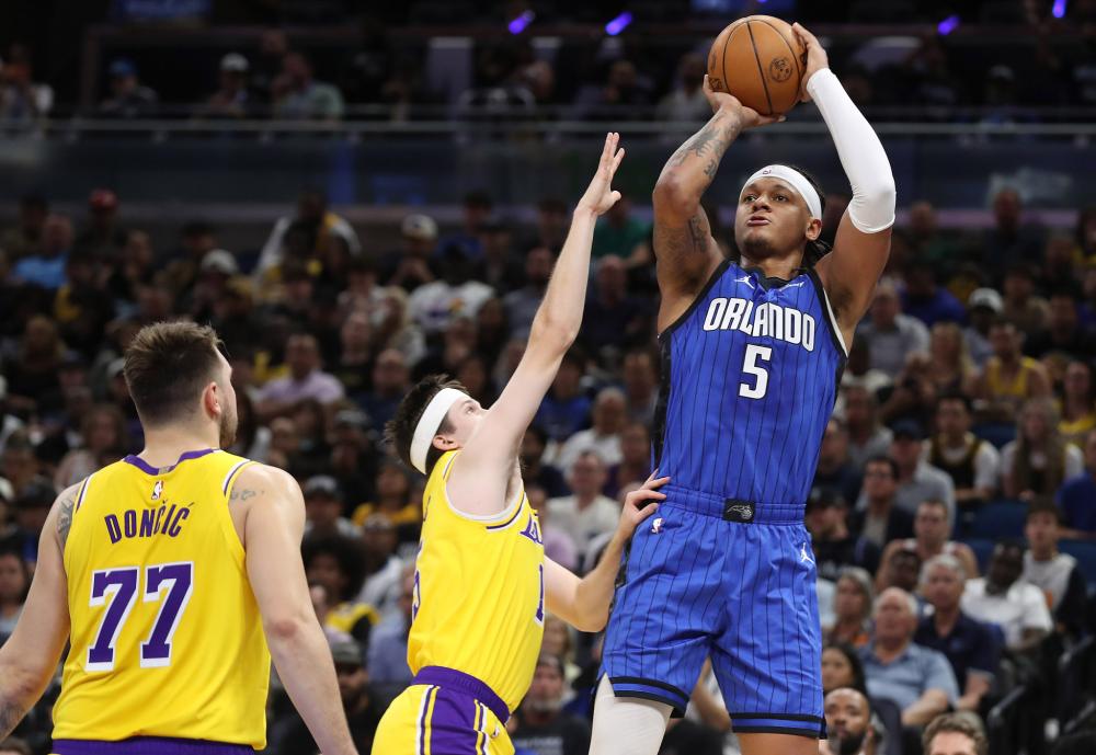 季是一个坚 季是一个坚