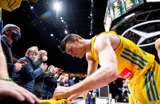 市场的喧嚣 市场的喧嚣